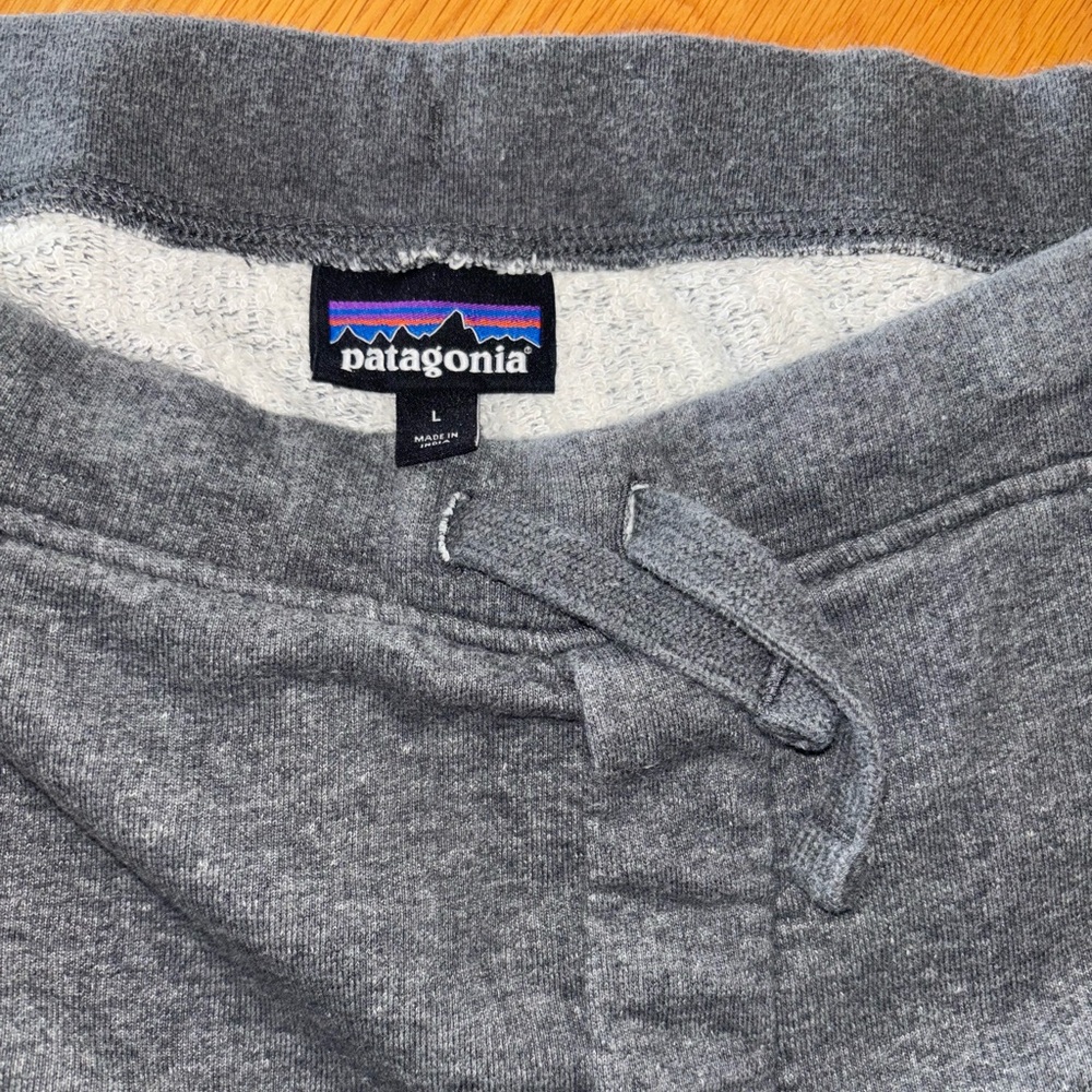 Patagonia Men’s Sweatpants Large Gray Drawstring Zip Pocket Organic Cotton - Picture 5 of 7